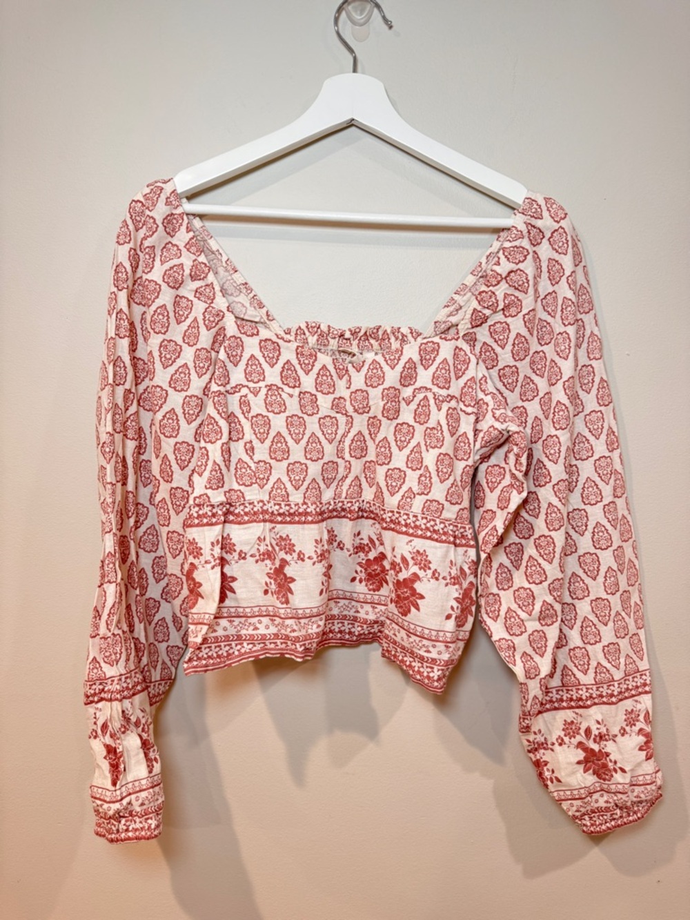 Simp & Sam Red Boho Crop Top Women’s Large Long Sleeve Smocked Blouse